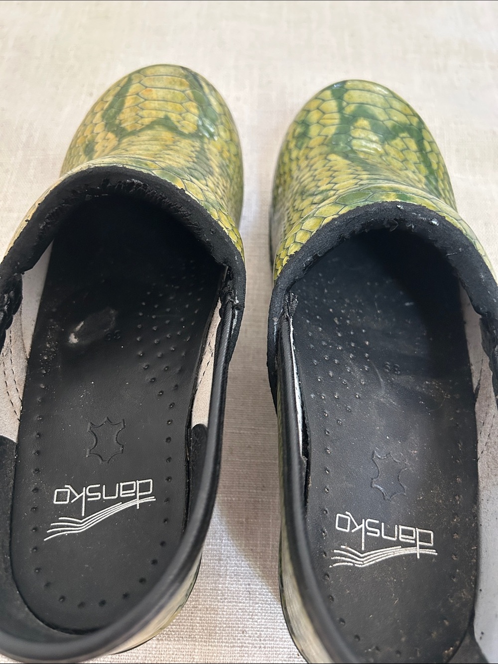 Dansko Professional Python Patent Green Clogs Women's Size 39 Snakeskin Leather - Picture 7 of 14